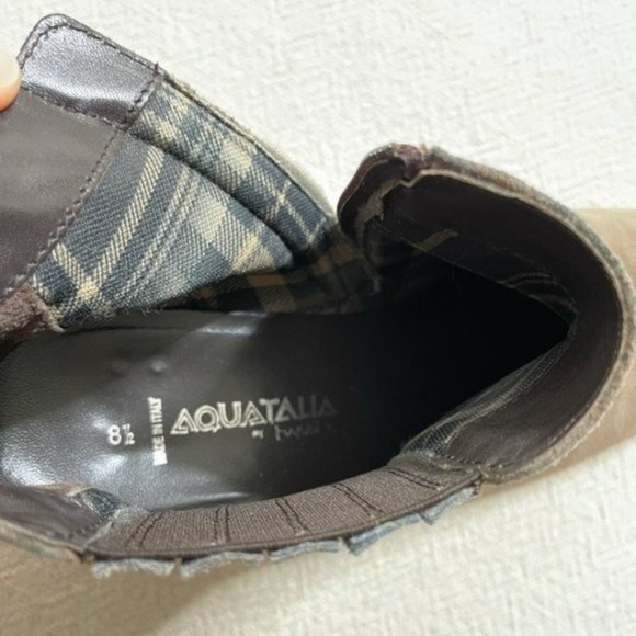 Aquatalia Fallon Suede Chelsea Ankle Boots 8.5 - Picture 5 of 7